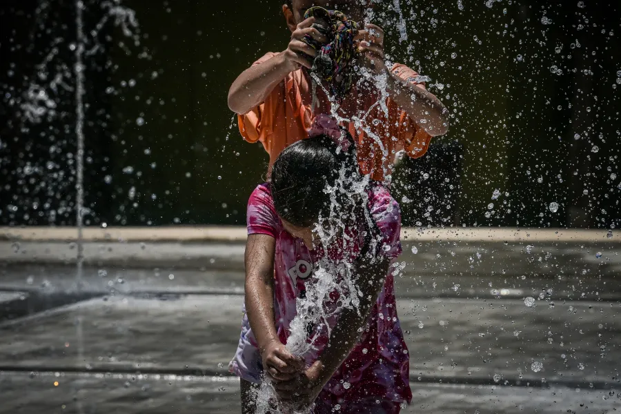 αέρια μάζα — GR news