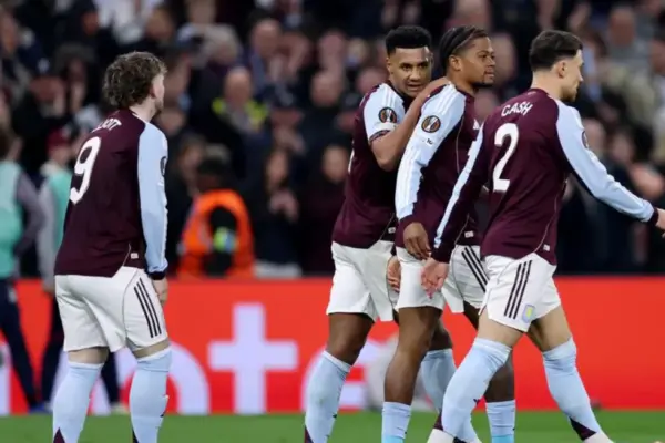 άστον βίλα εναντίον γουέστ χαμ — GR news