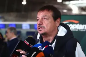 χολμσ — GR news