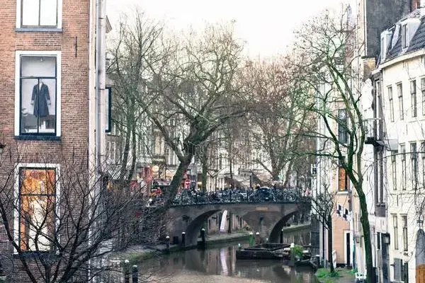 ουτρεχτη — GR news