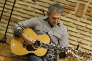 γιώργοσ νταλάρασ — GR news