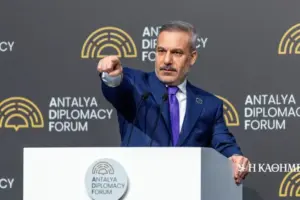 χακάν φιντάν — GR news