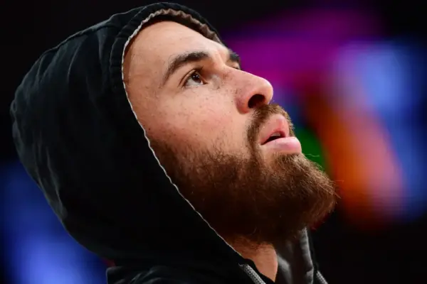 μάικ τζέιμσ — GR news