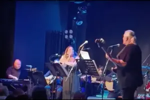 νατάσα μωϋσόγλου — GR news