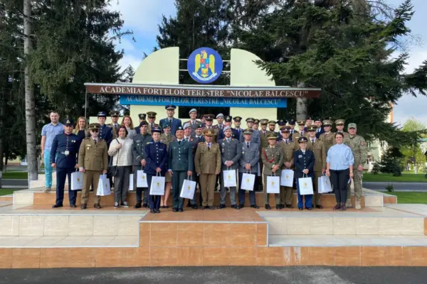 στρατιωτική σχολή — GR news
